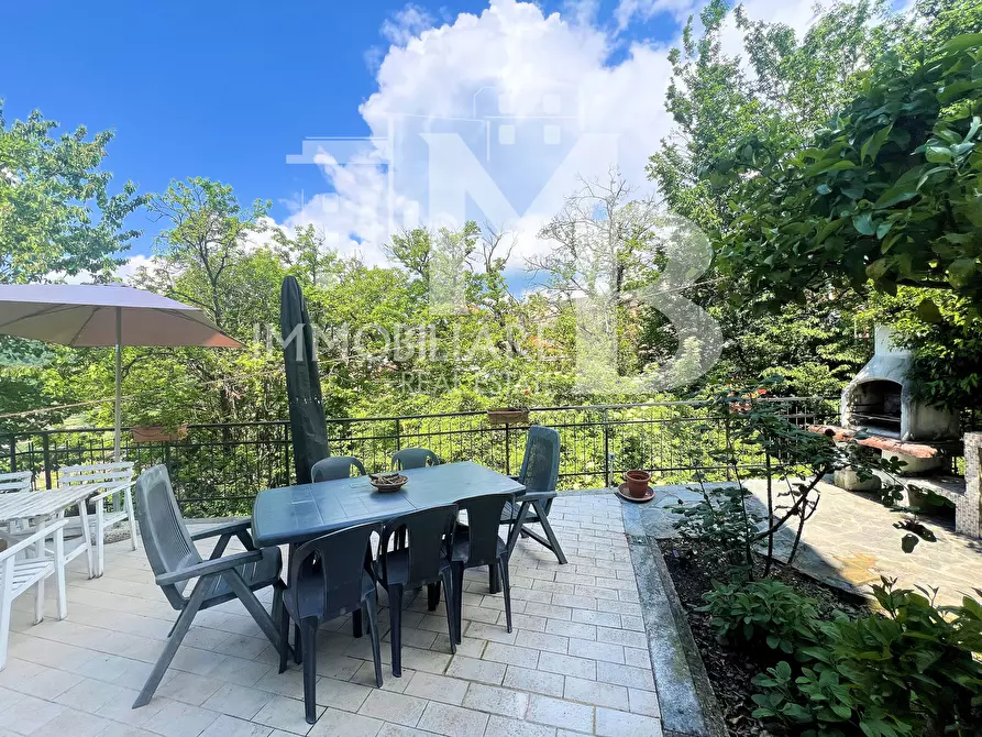 Immagine 1 di Porzione di casa in vendita  in Salita Camponi 12 a Uscio