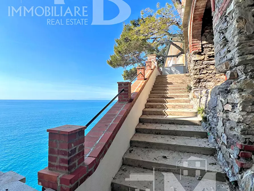 Immagine 69 di Attico in vendita  in Via Alla Torre 2 a Sori