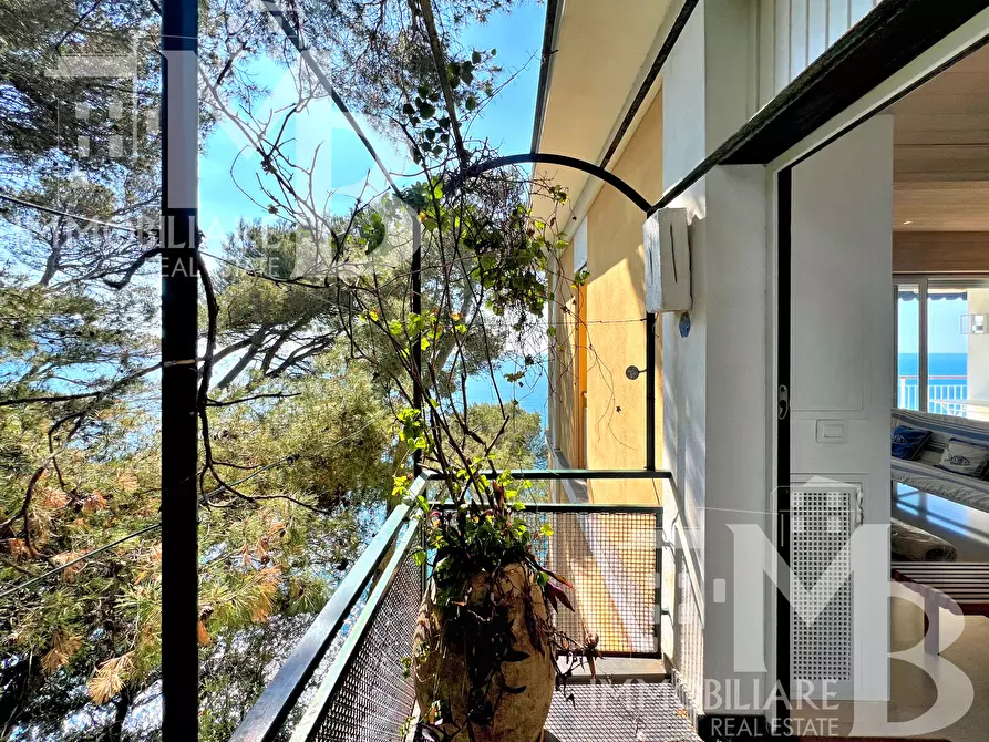 Immagine 27 di Attico in vendita  in Via Alla Torre 2 a Sori