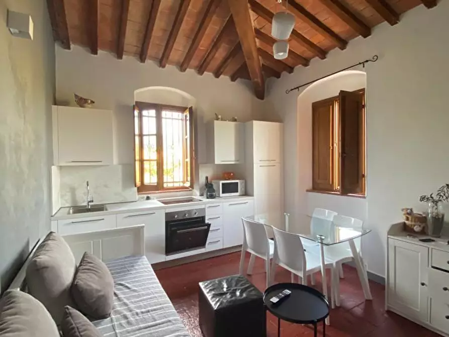 Immagine 5 di Bilocale in affitto  a Sarzana