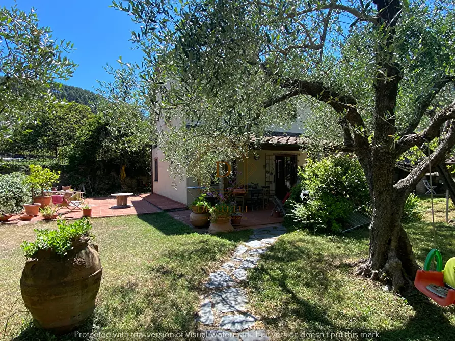 Immagine 40 di Casa bifamiliare in vendita  a Ameglia