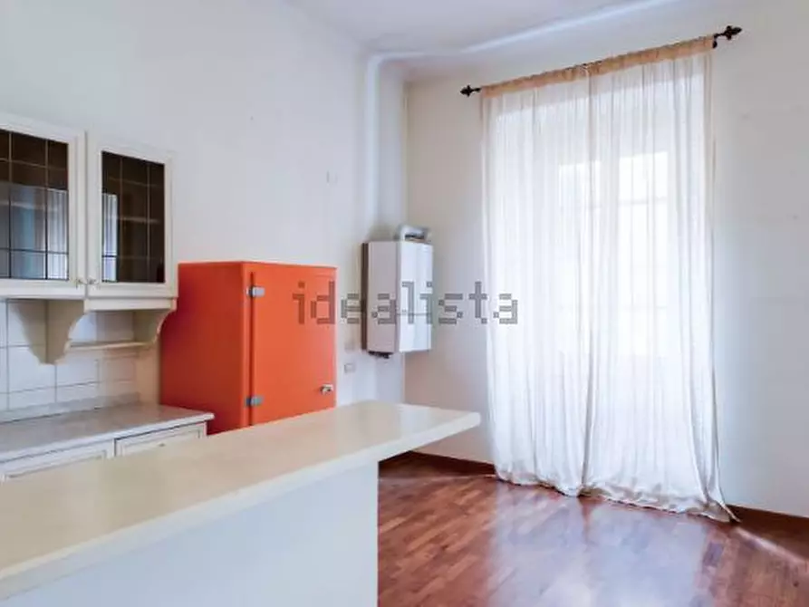 Immagine 13 di Trilocale in affitto  a Sarzana