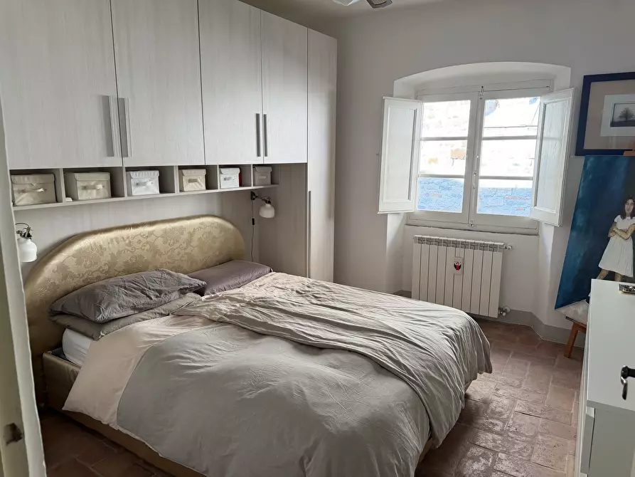 Immagine 12 di Quadrilocale in affitto  a Sarzana