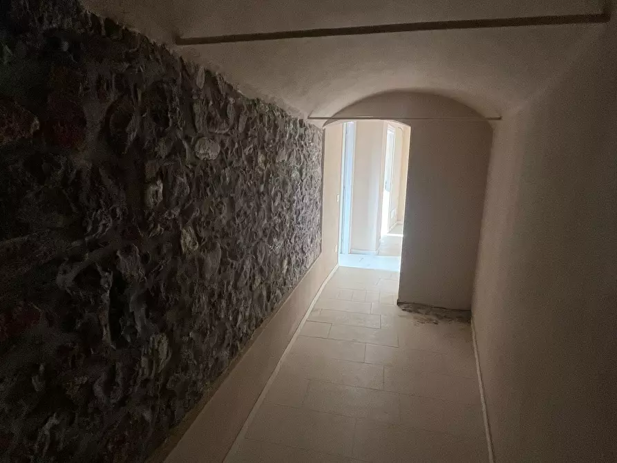 Immagine 15 di Quadrilocale in vendita  a Sarzana
