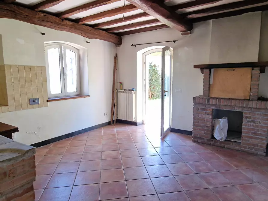 Immagine 12 di Casa indipendente in vendita  a Ameglia