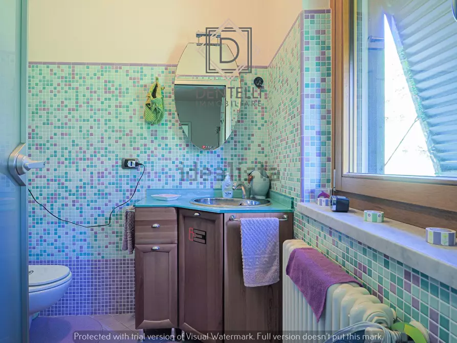 Immagine 11 di Casa semindipendente in vendita  a Sarzana