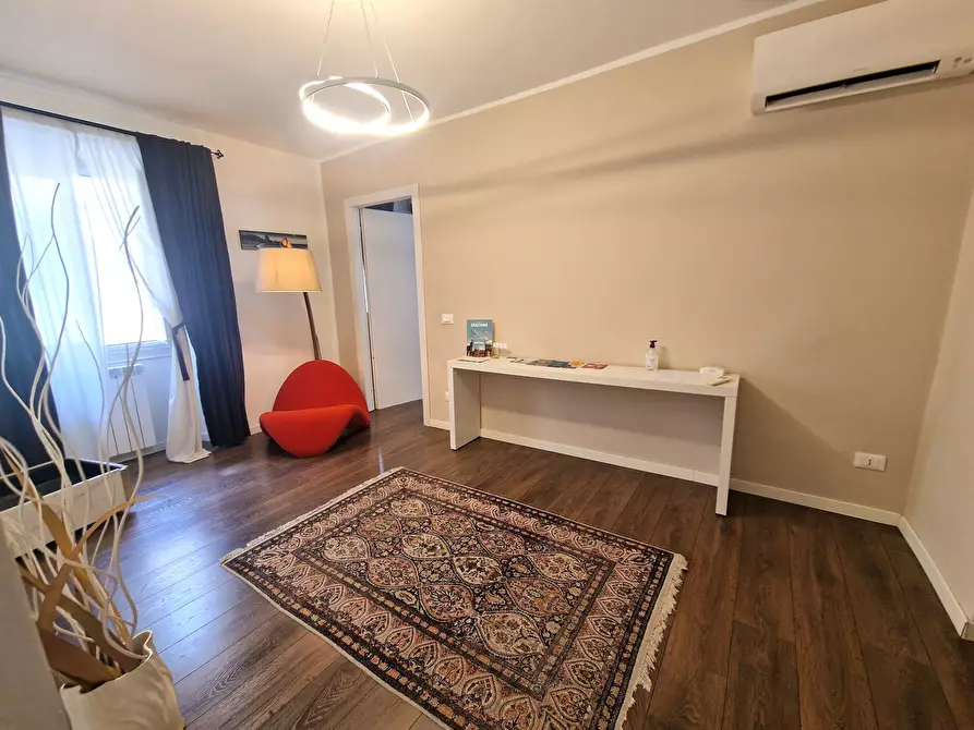 Immagine 6 di Quadrilocale in vendita  a Sarzana