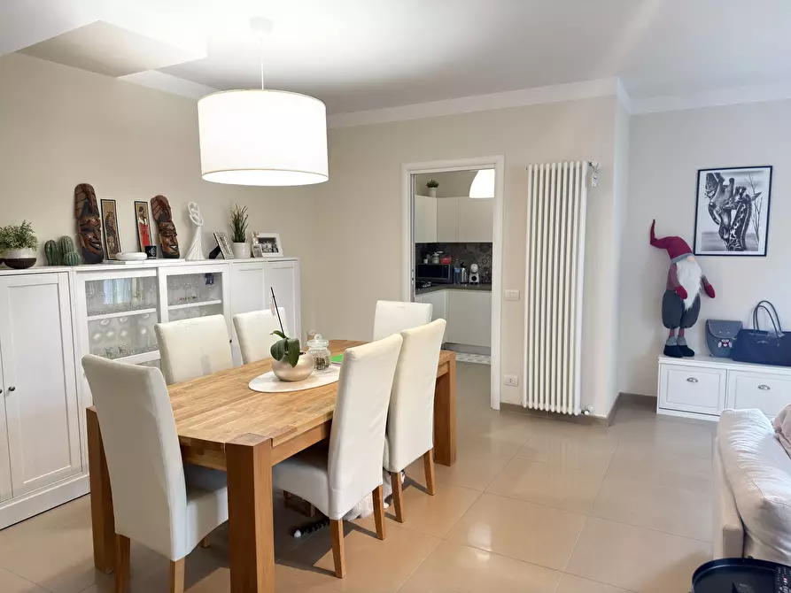 Immagine 4 di Pentalocale in vendita  in Via dei Molini a Sarzana