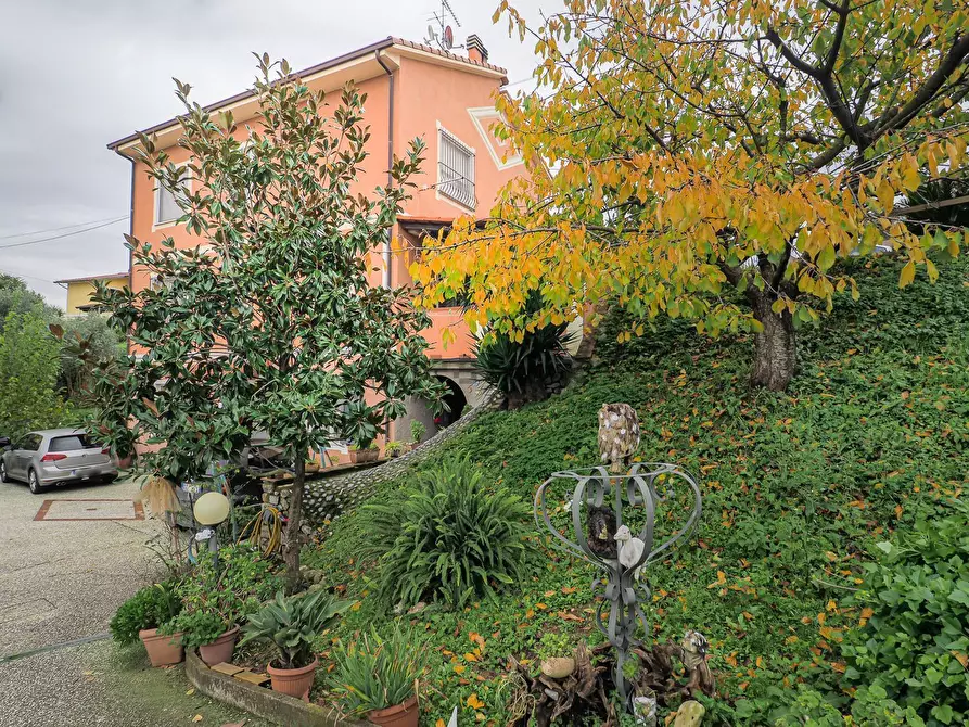 Immagine 28 di Villa in vendita  in Via Morucciola a Arcola