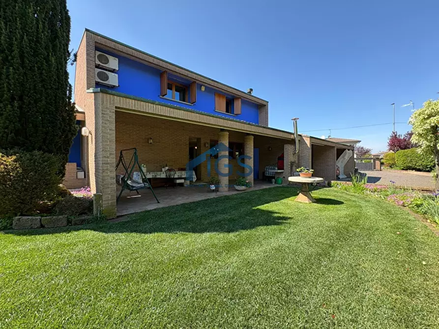 Immagine 15 di Villa in vendita  in Via Puglia 1 a Leno