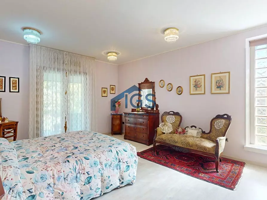 Immagine 22 di Villa in vendita  in Via Puglia 1 a Leno