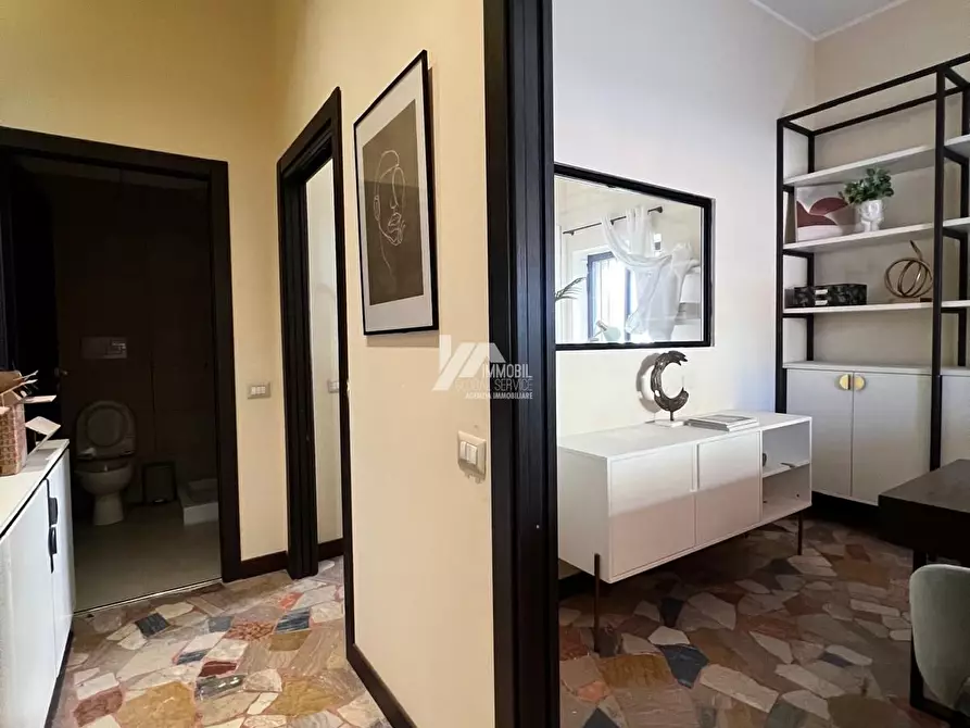 Immagine 13 di Locale commerciale in affitto  in Via Chiusure a Brescia