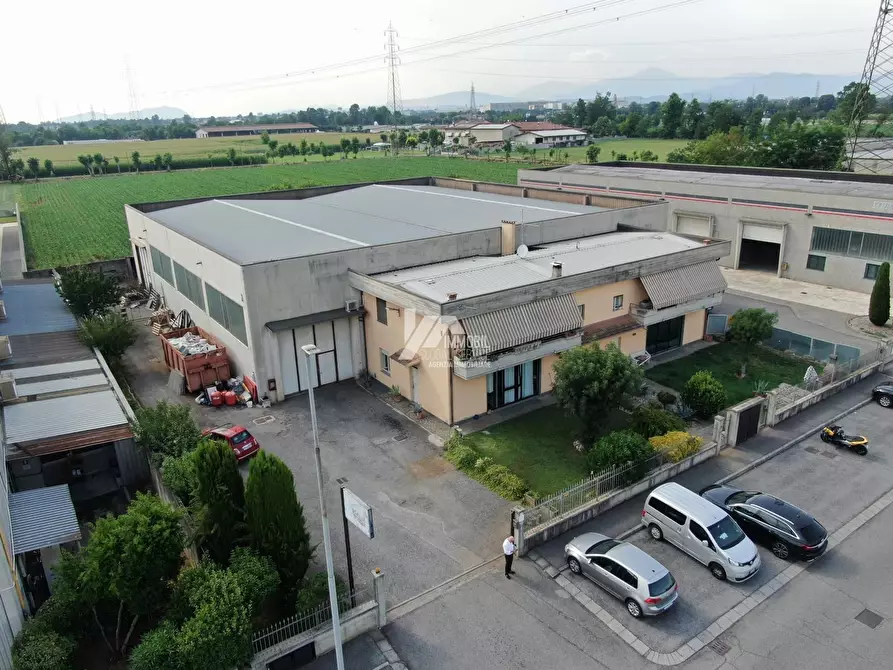 Immagine 1 di Attività artigianale in vendita  in Via dell'Industria 53 a Travagliato