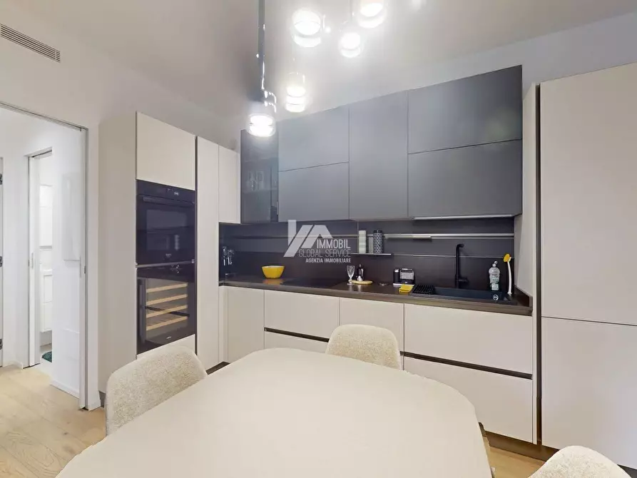 Immagine 5 di Trilocale in vendita  in Via Chiusure 102 a Brescia