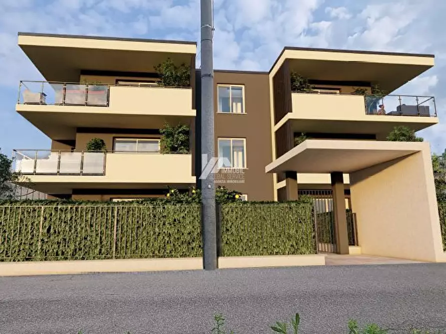 Immagine 1 di Quadrilocale in vendita  in Via Giovanni Battista Bossini a Brescia