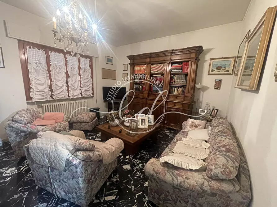 Immagine 38 di Casa indipendente in vendita  a Pietrasanta