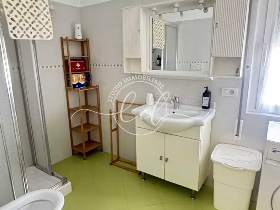 Immagine 22 di Trilocale in vendita  a Pietrasanta