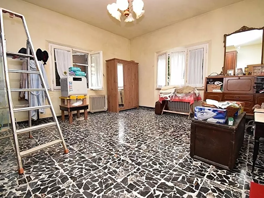 Immagine 8 di Casa indipendente in vendita  a Pietrasanta