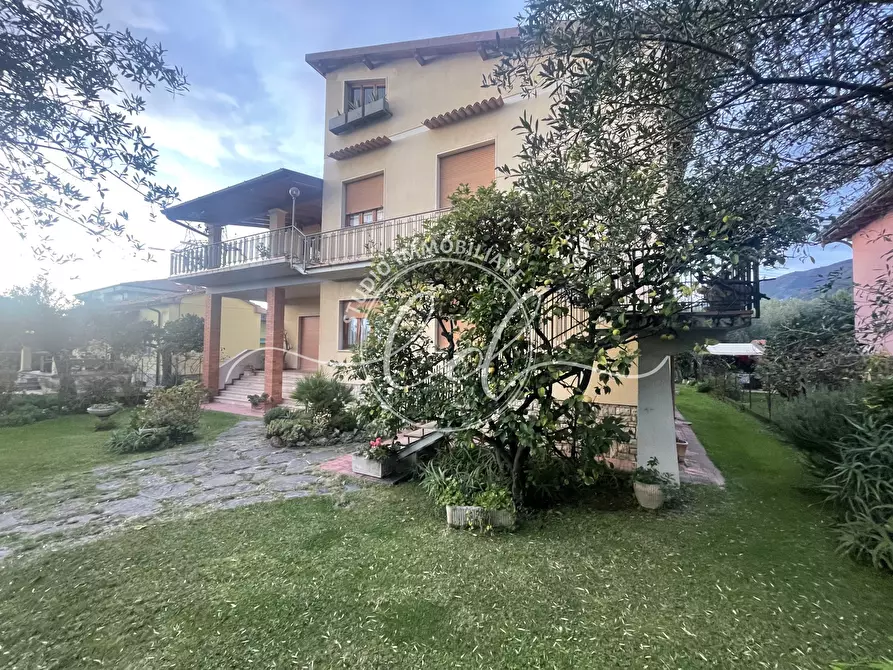 Immagine 5 di Casa indipendente in vendita  a Pietrasanta