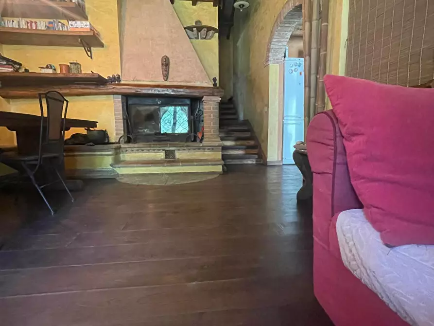 Immagine 17 di Casa indipendente in vendita  a Camaiore