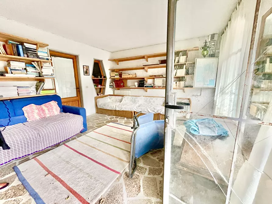 Immagine 40 di Casa indipendente in vendita  a Seravezza