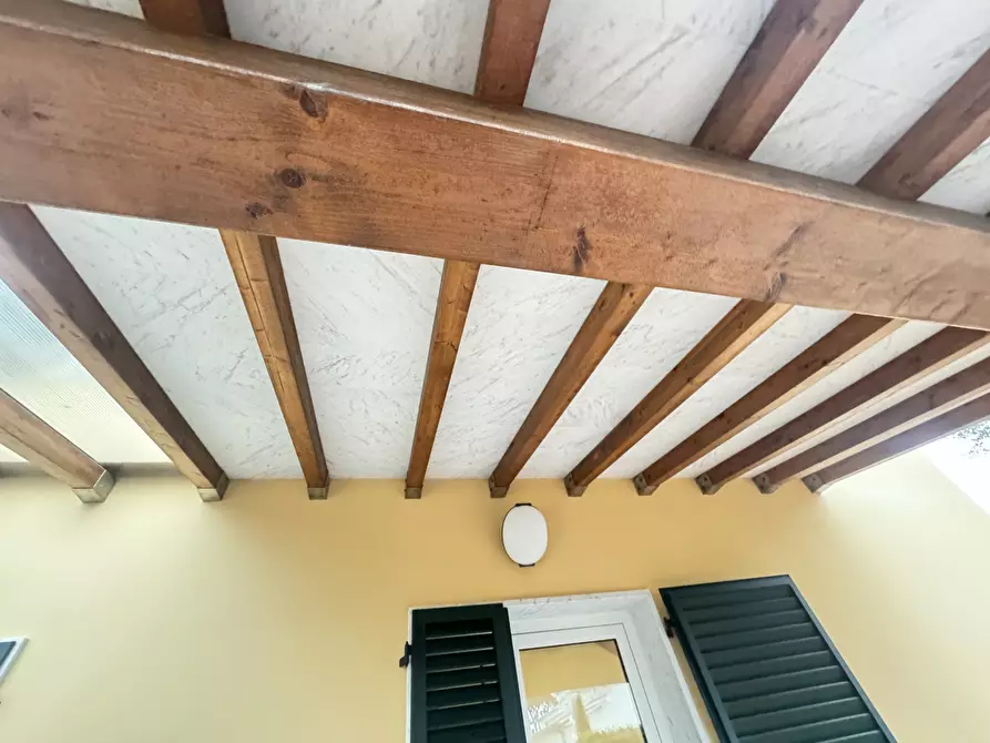 Immagine 11 di Casa indipendente in affitto  a Pietrasanta