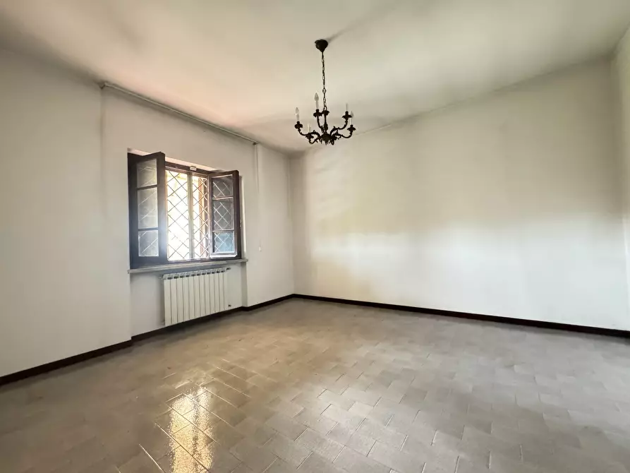 Immagine 53 di Rustico / casale in vendita  a Pietrasanta