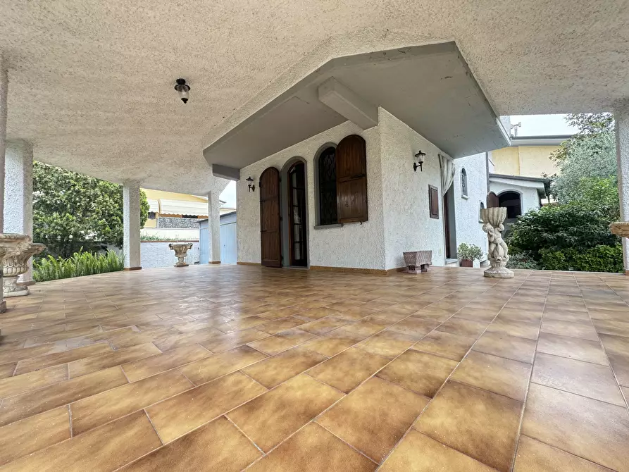 Immagine 3 di Casa indipendente in vendita  a Viareggio