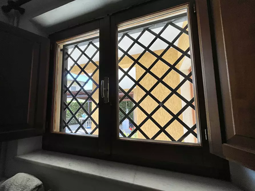 Immagine 12 di Trilocale in affitto  a Pietrasanta