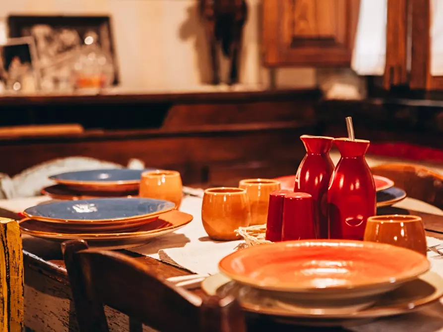 Immagine 13 di Rustico / casale in affitto  a Camaiore