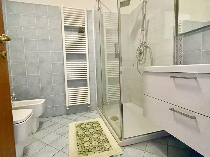 Immagine 26 di Quadrilocale in vendita  a Viareggio