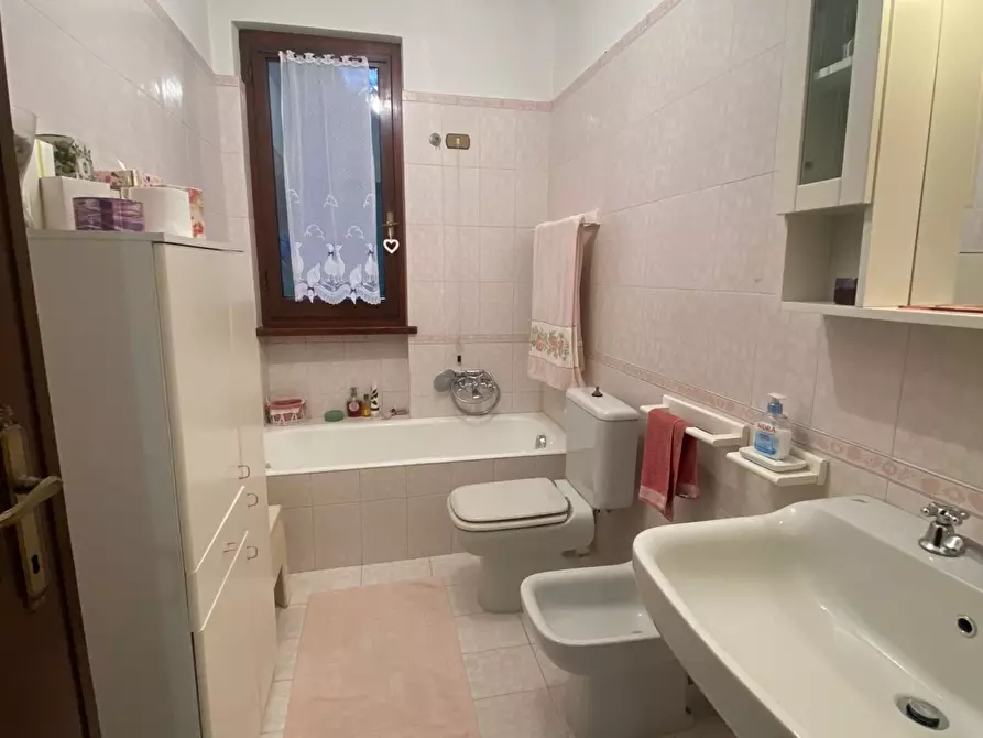 Immagine 22 di Porzione di casa in affitto  a Pietrasanta