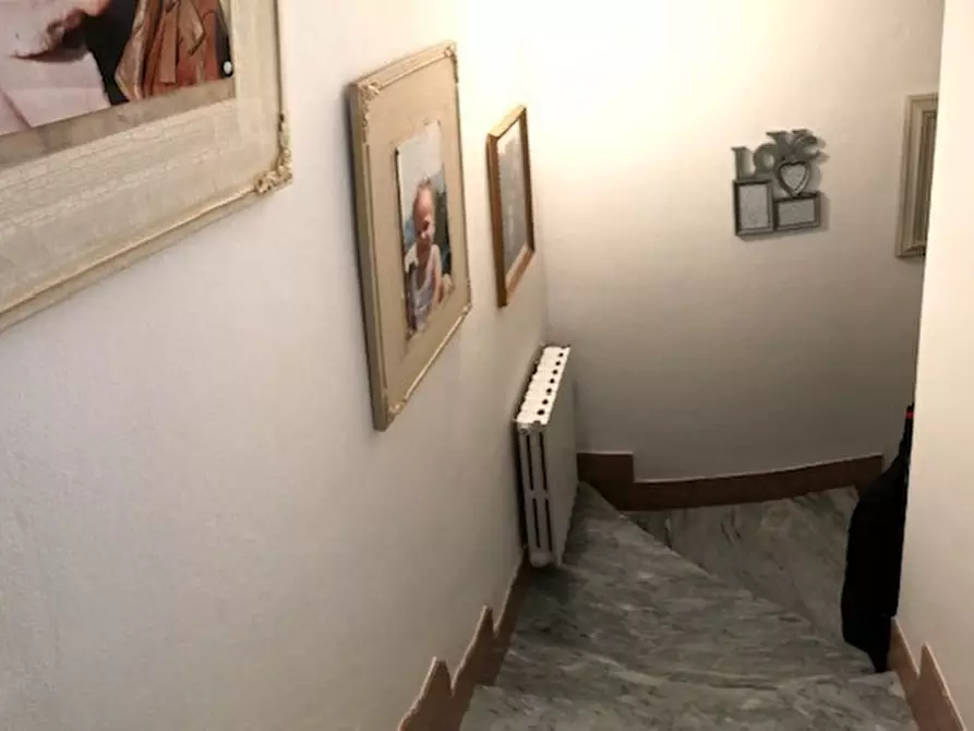 Immagine 18 di Porzione di casa in vendita  a Pietrasanta