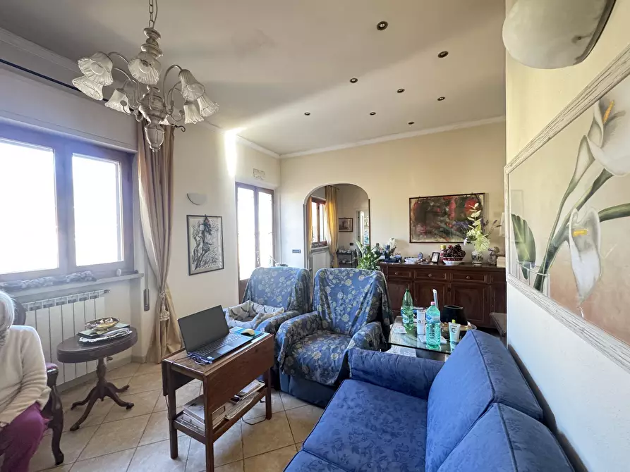 Immagine 11 di Quadrilocale in vendita  a Pietrasanta