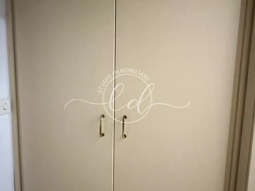 Immagine 11 di Porzione di casa in affitto  a Seravezza