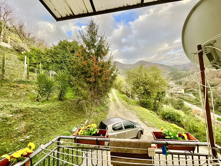 Immagine 5 di Porzione di casa in vendita  a Pietrasanta