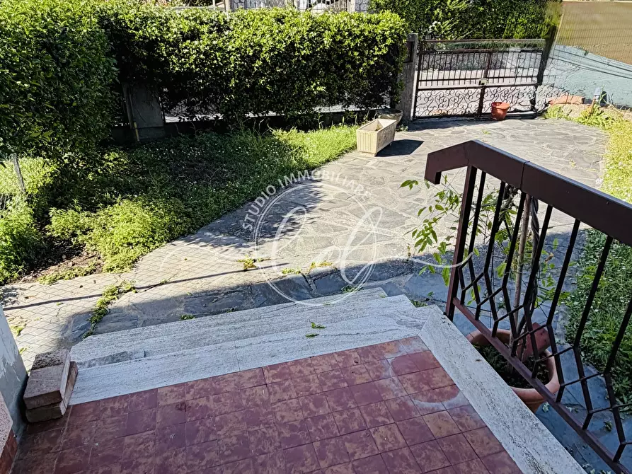 Immagine 31 di Casa indipendente in vendita  a Pietrasanta