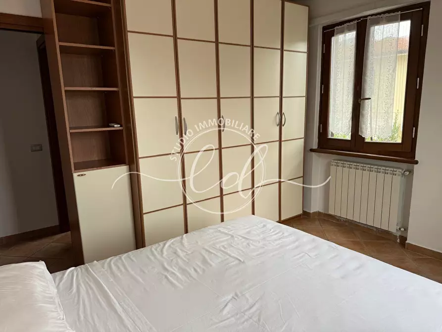 Immagine 13 di Porzione di casa in vendita  a Pietrasanta