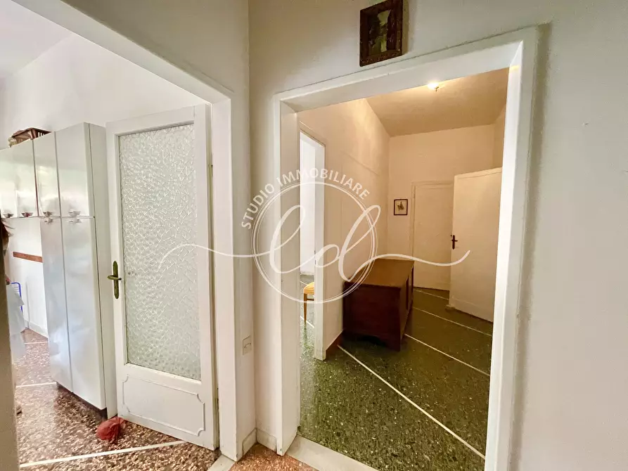 Immagine 12 di Quadrilocale in affitto  a Montignoso