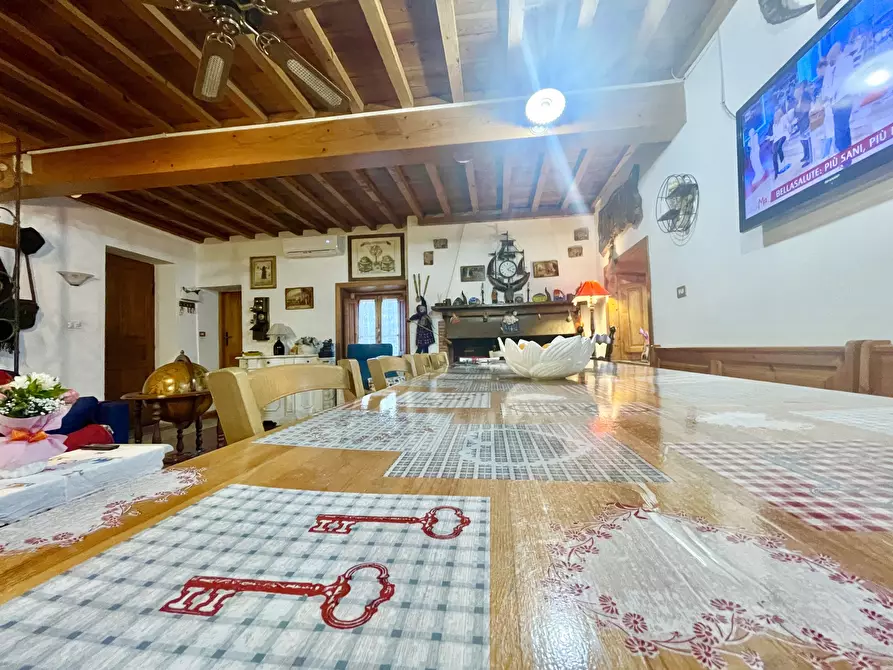 Immagine 5 di Porzione di casa in vendita  a Massarosa