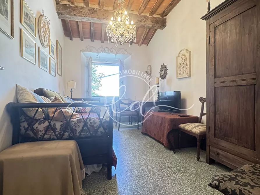 Immagine 4 di Trilocale in affitto  a Pietrasanta