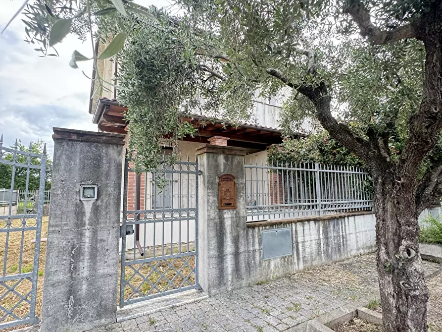 Immagine 63 di Porzione di casa in vendita  a Seravezza