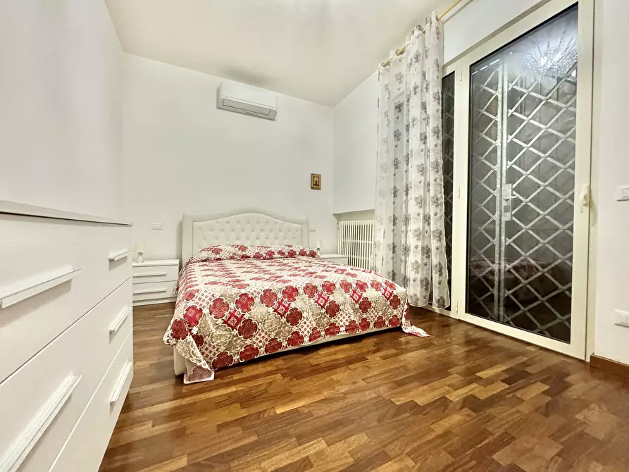 Immagine 61 di Porzione di casa in vendita  a Forte Dei Marmi