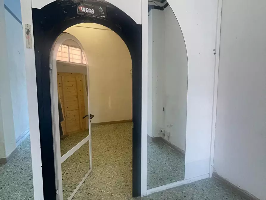 Immagine 7 di Capannone industriale in vendita  a Seravezza