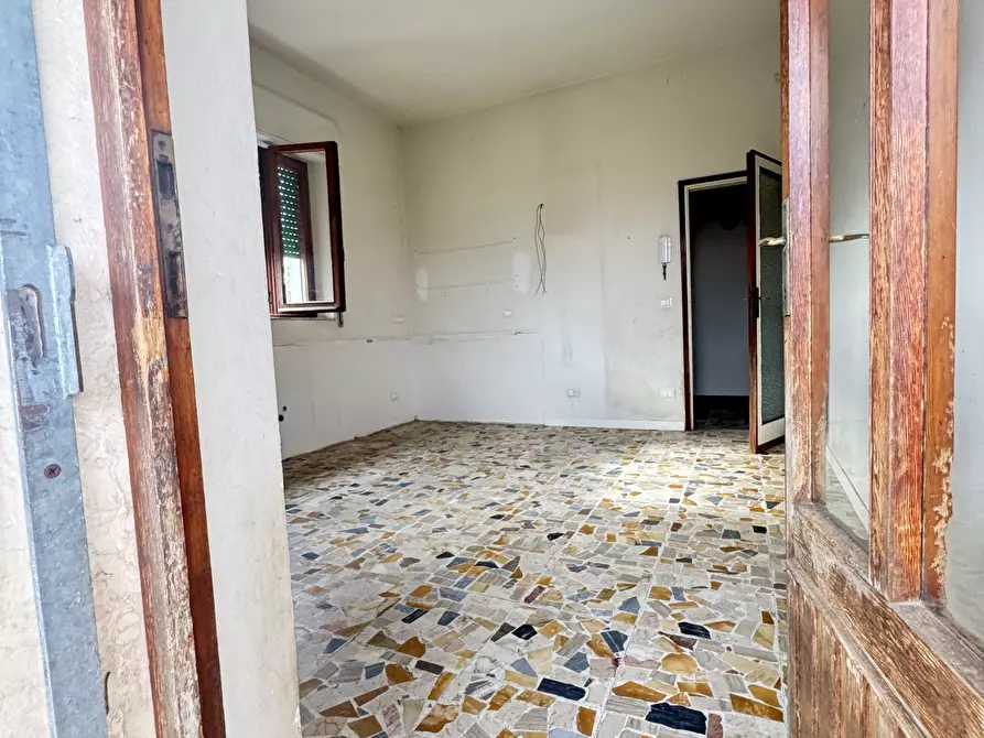 Immagine 9 di Casa indipendente in vendita  a Pietrasanta