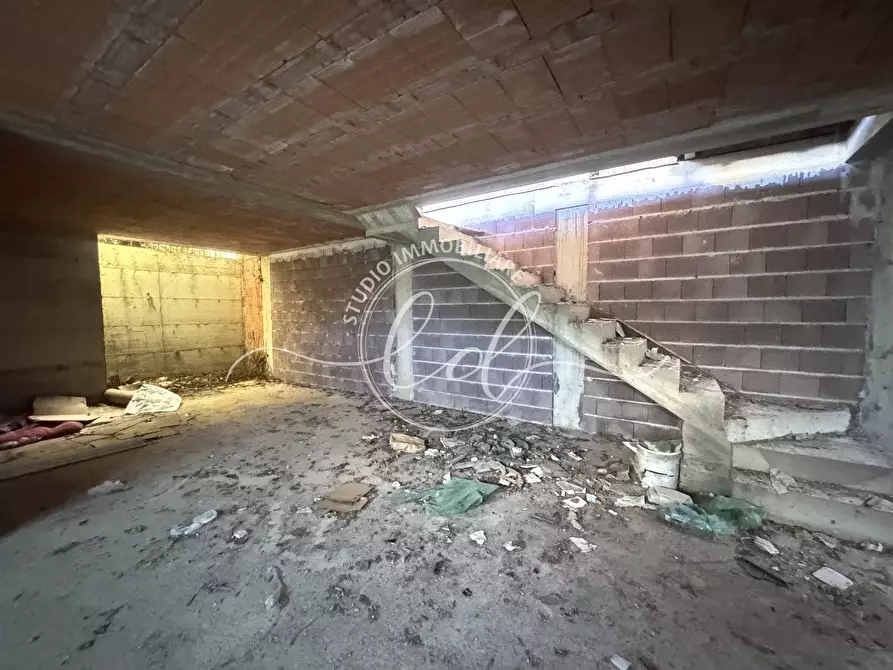 Immagine 41 di Porzione di casa in vendita  a Seravezza