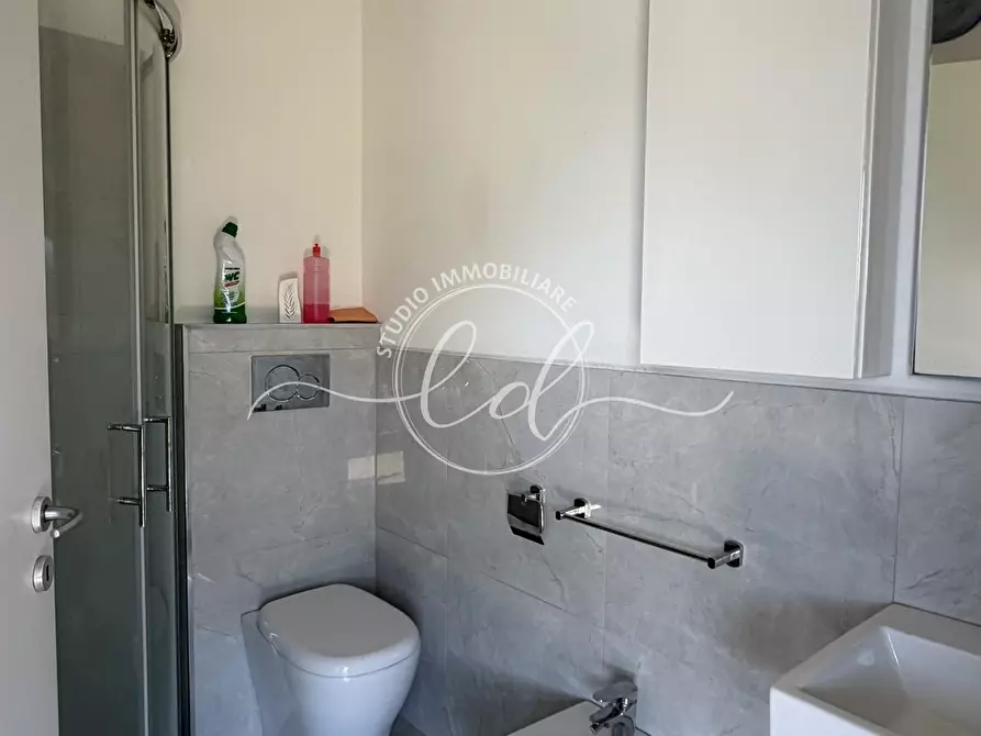 Immagine 5 di Quadrilocale in affitto  a Massa