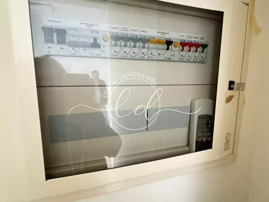 Immagine 7 di Capannone industriale in vendita  a Seravezza