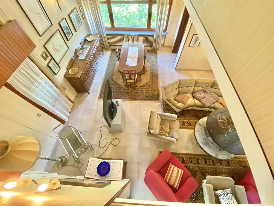 Immagine 66 di Casa indipendente in vendita  a Seravezza