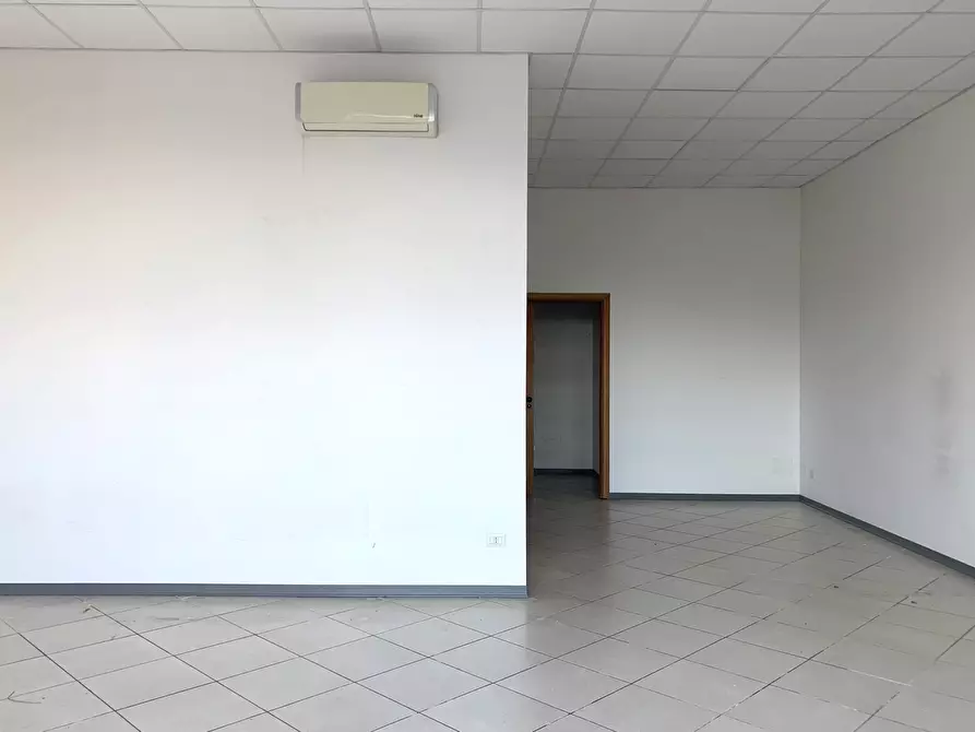 Immagine 2 di Locale commerciale in affitto  in Via Onorato Capo a Anagni